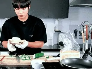 Park Ji Hoon, how to apply butter to a frying pan is Hot Topic.