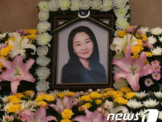 Actress Jung Jung-ha, who appeared in the TV series "Monster" and "Mouse", is ou