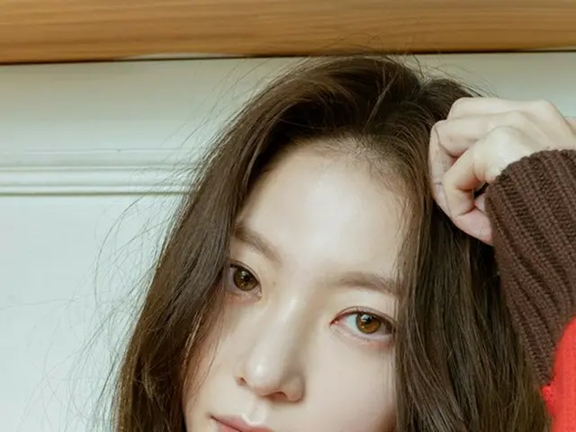 Actress Gong Seung Yeon practices smoking for a month for the smoking scene in t