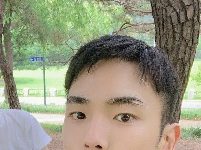 A photo of #SHINee Key posted by an acquaintance of the army. .. ..