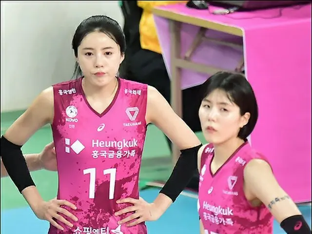 The twin sisters of the Korean women's volleyball team, who were disqualified fr