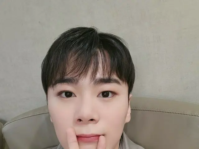 [T Official] ASTRO, Roha Ah ～ I'm back! 😁 #ASTRO #Aloha #SHOW CHAMPION U- ..