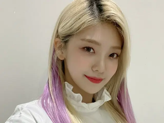 [T Official] EVERGLOW, [#Coming] Podun 💕 Did you see the weather today? !! ?? A