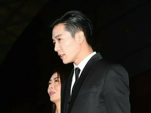 Actor Kim Jae Wook, appeared on Red Carpet, the ”22nd Busan International FilmFestival”. Perfect Fit