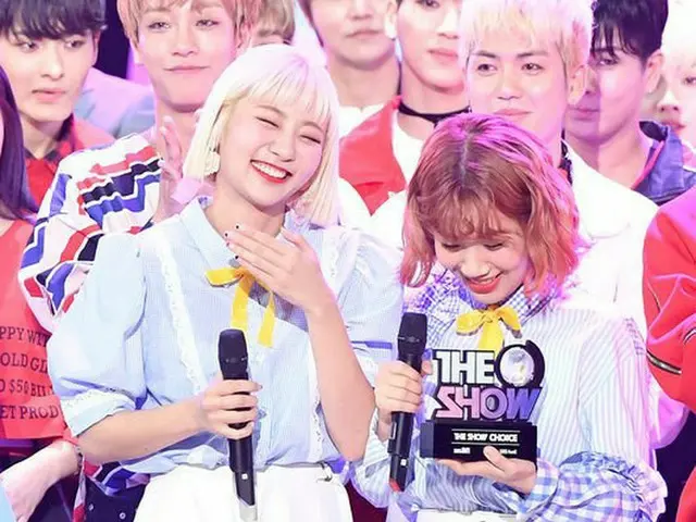 Bolbbalgan 4, SBS ”The Show” for the first time in the music program.