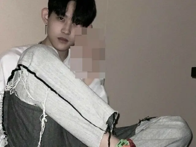The son of the late actress _Choi Jin Sil_, rapper's Z.flat, posted a photo like