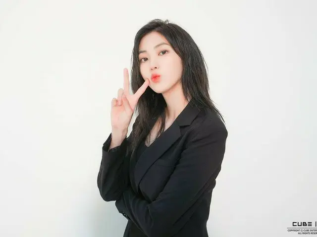 [T Official] CLC, [📸] CLC Gwon Eun Bin 2021 Profile Shooting Behind Check the UCUBE CLC MeDIA bulle