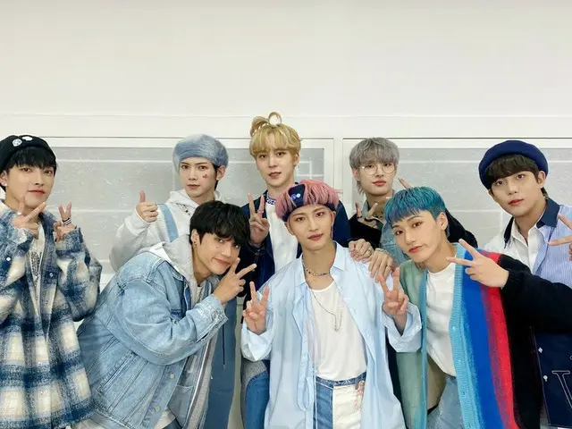 [T Official] ATEEZ, [📷] TODAY ATEEZ ⠀ Love and cherish ATINY the most Get toget