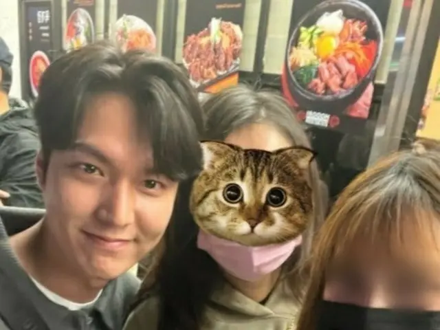 Hot Topic is a large number of Korean stars appearing at Korean restaurants in L