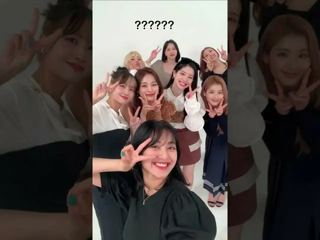 [Official] "TWICE", Make TWICE think it's a photo 📷 ..  