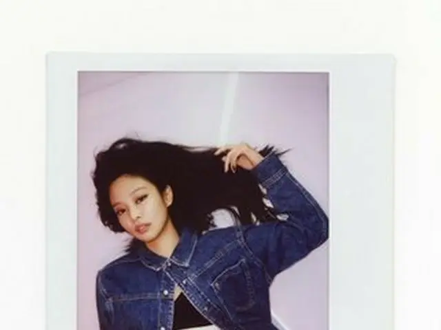 BLACKPINK JENNIE releases behind-the-scenes cuts of pictorials. Photographer, Pe