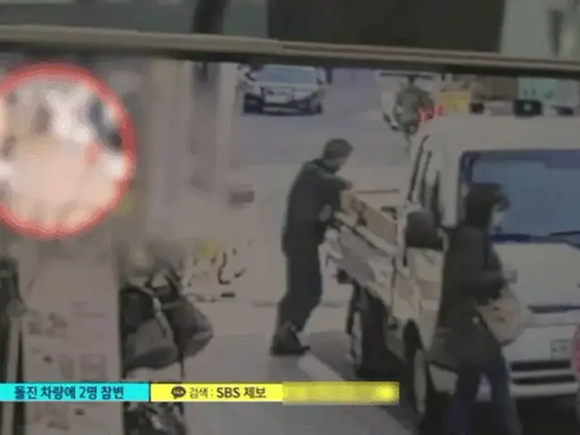 A traffic accident in which a woman in her 60s and her 18-month-old granddaughte