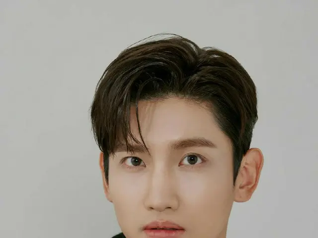 Changmin (TVXQ) is reportedly preparing to release a solo album in January. ....