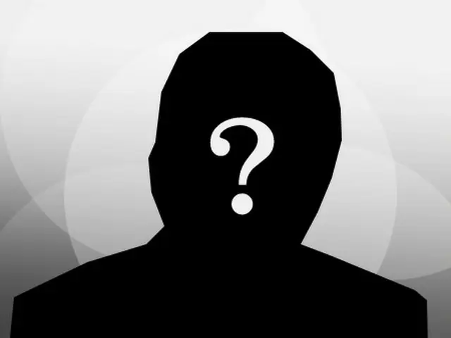 A member of a famous boy group is accused by an internet user, who claims to liv