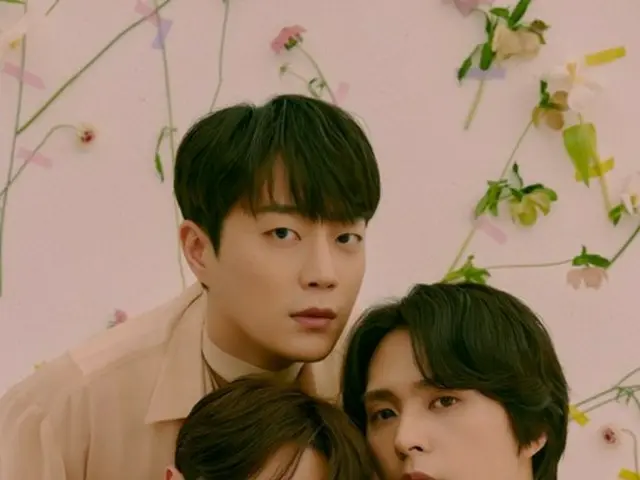 "Highlight" released the concept photos for  "AFTER THE DREAMz' version of the 1