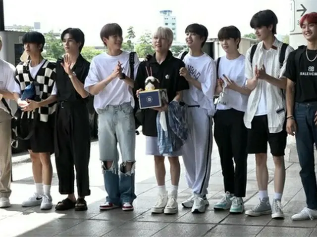 CRAVITY, departed to Japan. Member Sunmin's birthday party at Gimpo Airport. . .