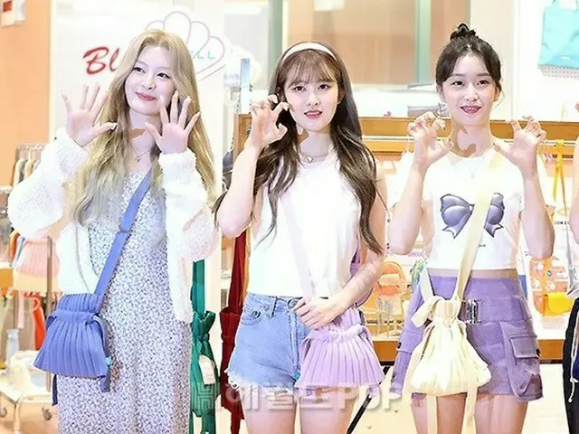 STAYC attended the photo event for eco-friendly brand Myshell. Lotte World Mall,