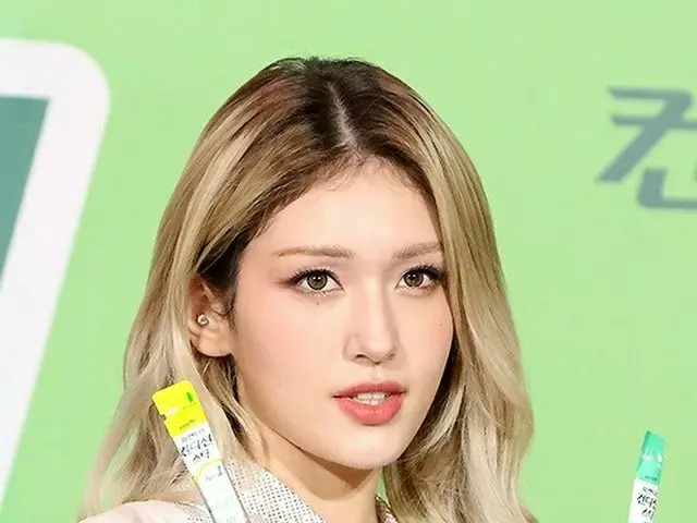 Singer Somi attended the autographing session for a hangover relief brand. . .