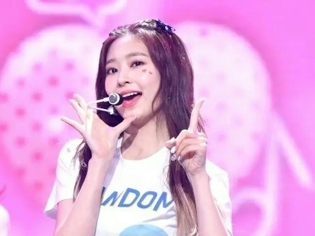 Kim Min Ju (former IZONE) singed the excusive contract with Management soop , wh