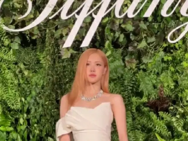 ROSE attended the "Tiffany & Co." event held in Japan on the 13th. . .
