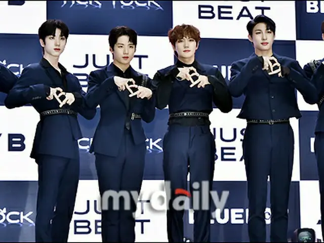 ”JUST B” changed the showcase time for ”OMEGA X” which debuted at the same timeas Just B. . ●The med