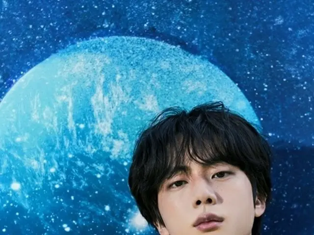 JIN's 1st solo single "The ASTROnaut" has achieved a million seller. . .