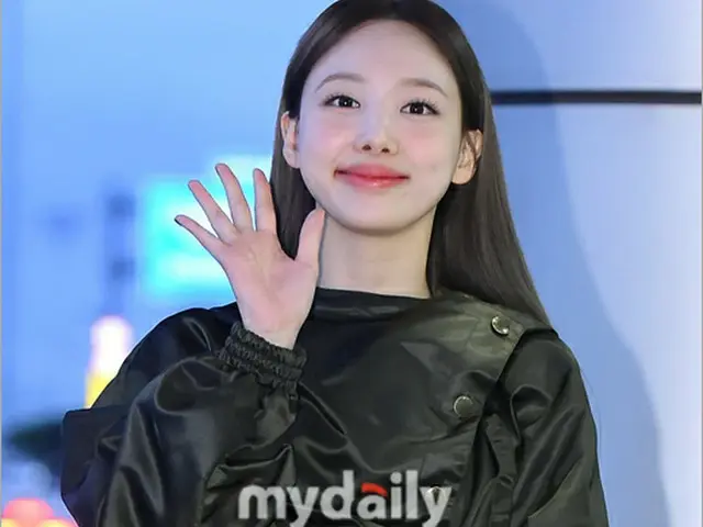 NAYEON (TWICE) departed from Gimpo International Airport for her overseas schedu