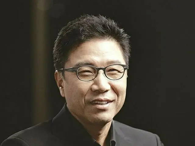 Lee Soo Man, the general producer of SM entertainment, is making a documentary m