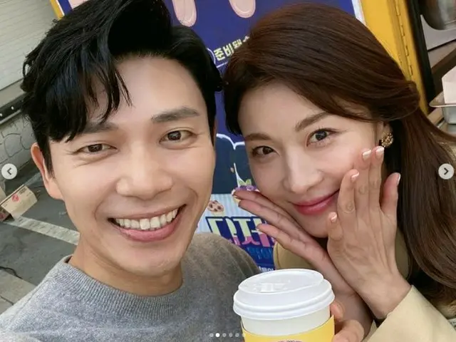 TV Series "Curtain Call" Ji Seung Hyun released two shots with Ha Ji Won, who pl