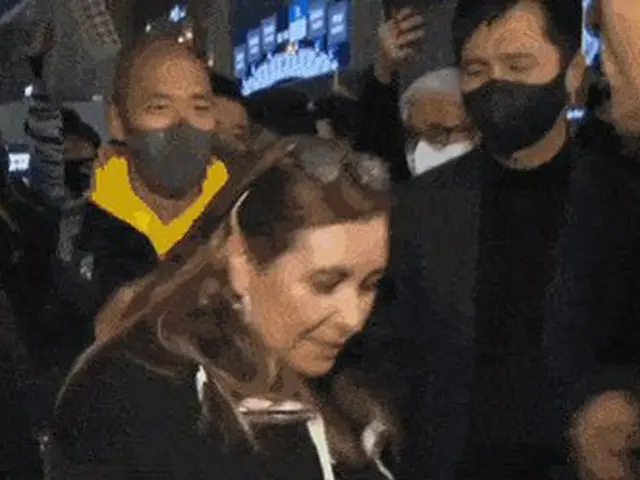 The coach of South Korea's soccer team Bento returned to his home country Portug