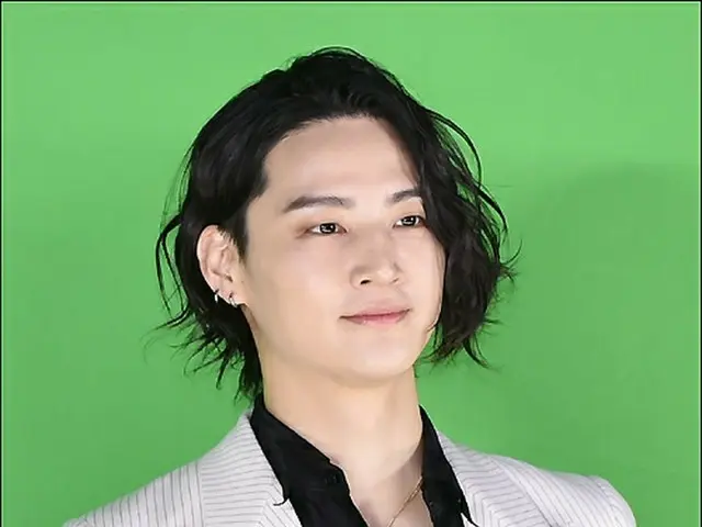 It is reported that JAY B(GOT7) recently broke up with special makeup artist and
