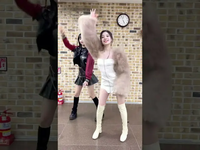 [Official] "TWICE", #SETMEFREE Challenge with #Hong Eun Chae⭐ #TWICE #TWICE #REA