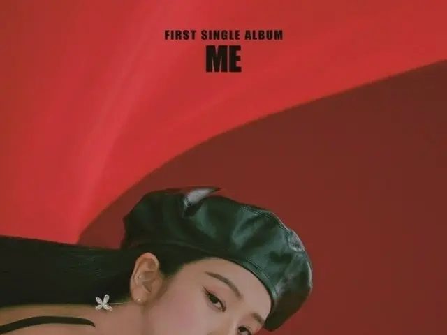 JISOO, who announced the 1st solo album "ME", which exceeded 850,000 copies on t