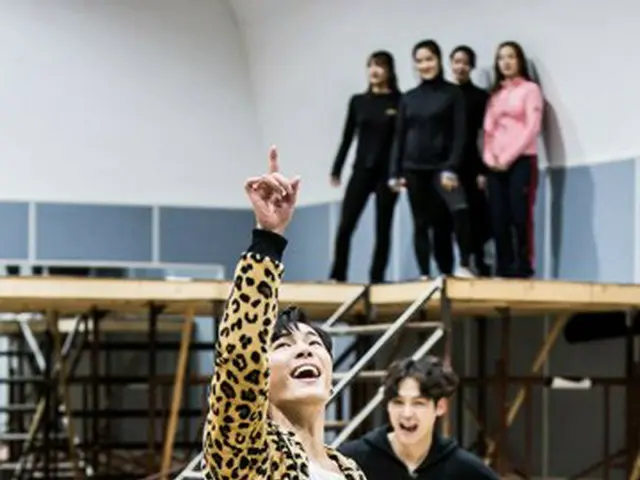 Singer Whee Sung, released musical ”All Shook Up” practice scene.