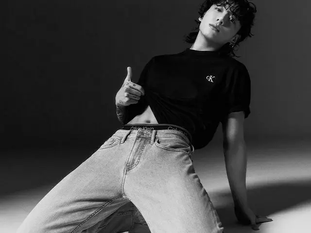 JUNG KOOK released the pictures. Calvin Klein. . .
