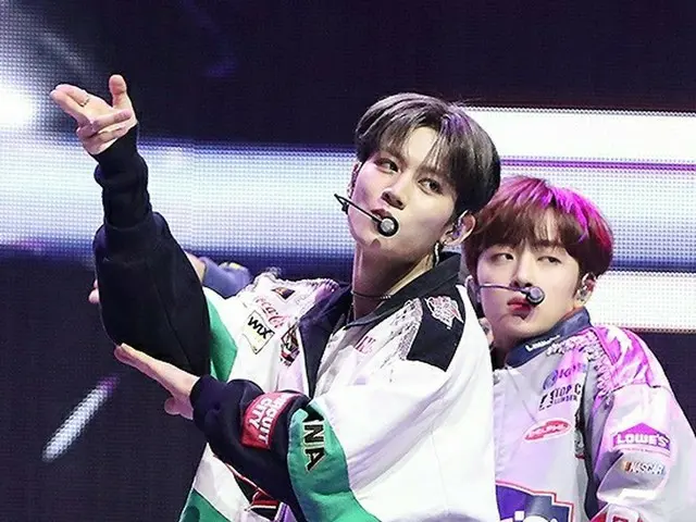 LUN8 held the showcase for their debut mini-album "CONTINUE?" . .