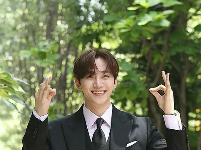 JUNHO (2PM) went to the broadcasting station for JTBC "Newsroom" recording. . .