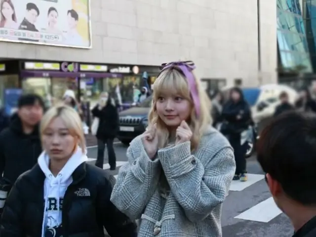 HONG EUNCHAE was on the move on the morning of the 10th to shoot content before 