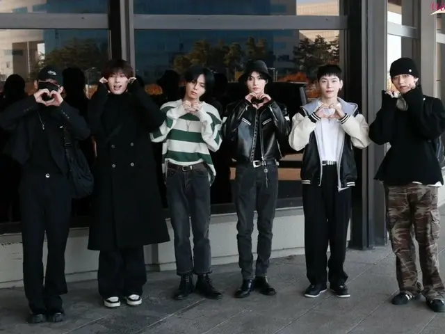 E'LAST departs for Japan @ Gimpo International Airport.