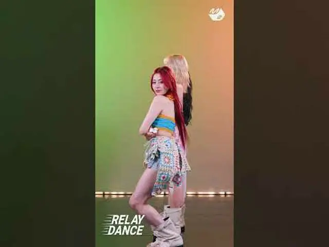 Smart also Yoon JiNi_  is a relay dance that breaks from the introduction More f