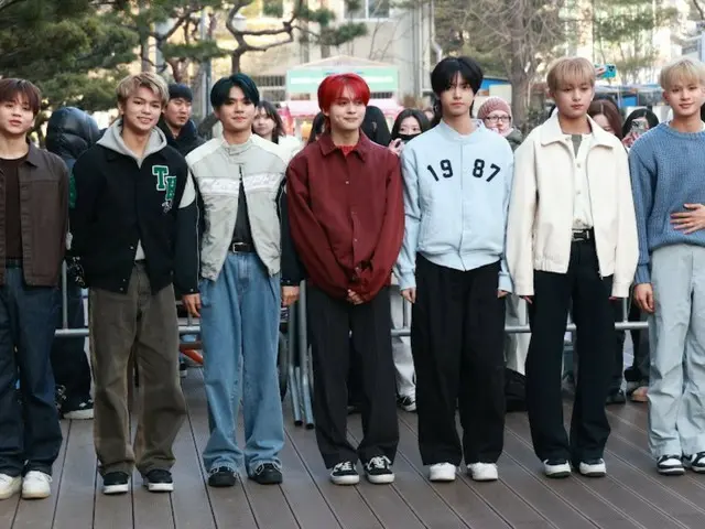 HORI7ON enters KBS for pre-recording of "MUSIC BANK".