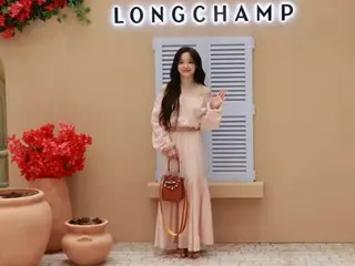 Kim Se Jeong attends the LONGCHAMP pop-up store opening photo call on the aftern