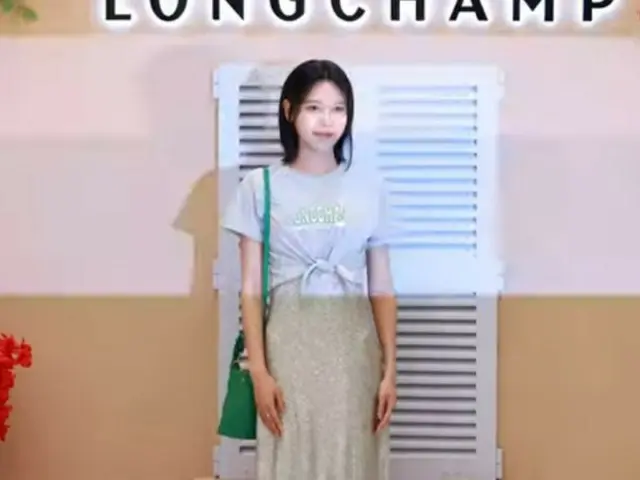 Suyeong (SNSD) attending the LONGCHAMP pop-up store opening photo call on the af