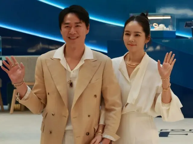 Yun Jyung Hoon & Han Ga In attended the ”FRED” Force10 Cruise pop-up store photocall.