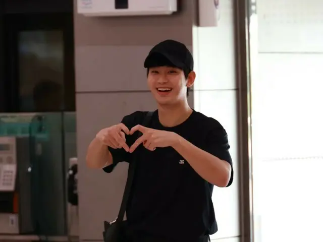 Actor Kim Soo Hyun departs for Japan on the afternoon of the 20th @ Gimpo Intern