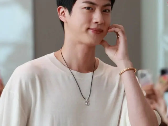JIN departs for France on the morning of the 11th to participate as a torch rela