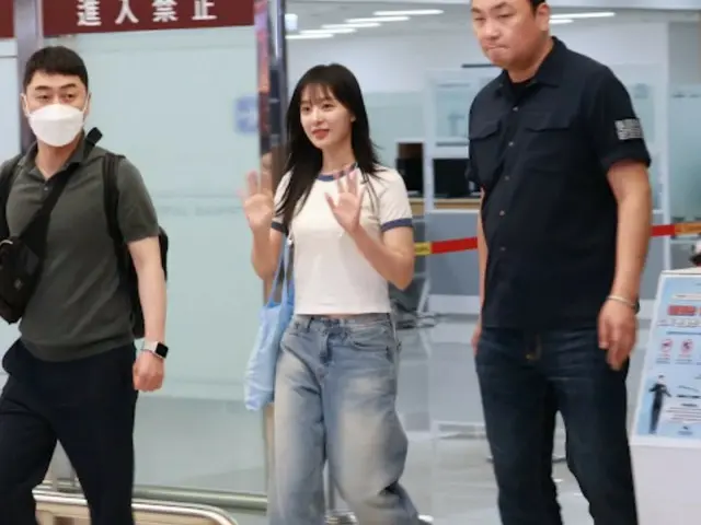 Actress Kim JiWoo returns to her country on the afternoon of the 11th @ Gimpo In