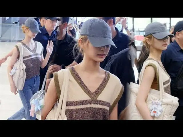 240715 TWICE_ _  TZUYU airport arrival fancam by 스피넬 * Do not edit, do not re-up