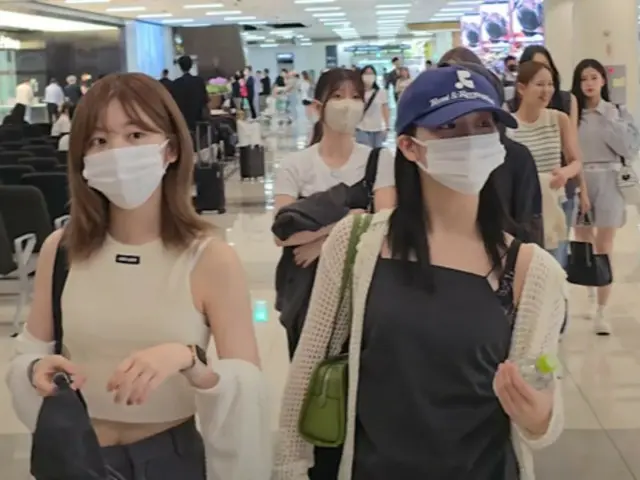 NiziU returning to their country on the morning of the 12th @ Gimpo Internationa