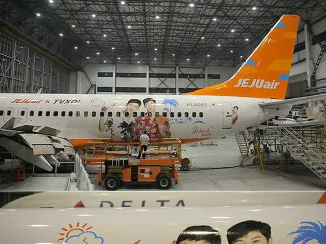TVXQ, "completly wrapped" image on aircraft released from Cheju Airlines.